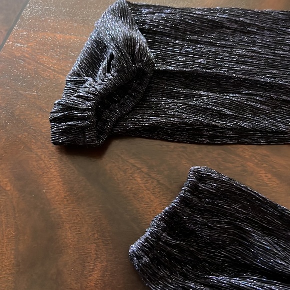 BETSY & ADAM Metallic-Threaded Front-Cutout Gown In Navy. - Picture 17 of 17